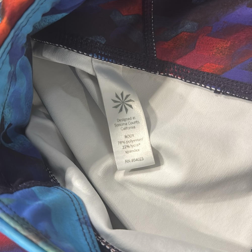 Athleta Women’s Leggings Size Medium - Multicolor Abstract Pattern - Picture 4 of 6